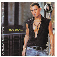 Mustafa Sandal - Aşka Yürek Gerek загрузить