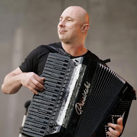 Prusiński Accordion Show - Mario Magdaleno загрузить