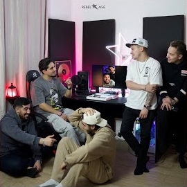 Обложка песни 