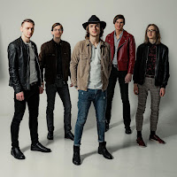 Zelta Kniede - Līgo Dziesma загрузить